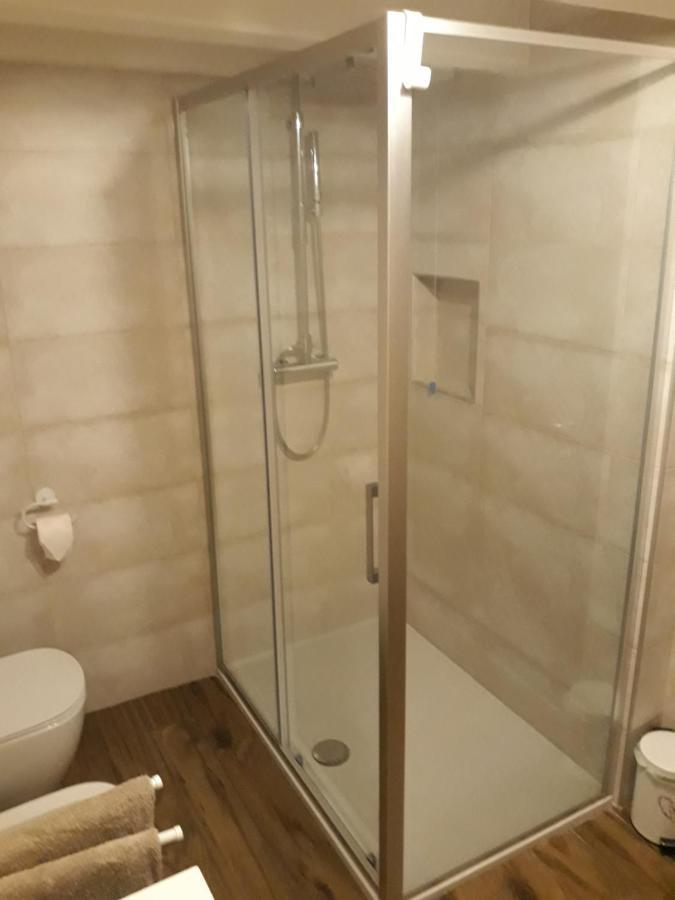 Casa Zuel Guesthouse Rolle Ngoại thất bức ảnh